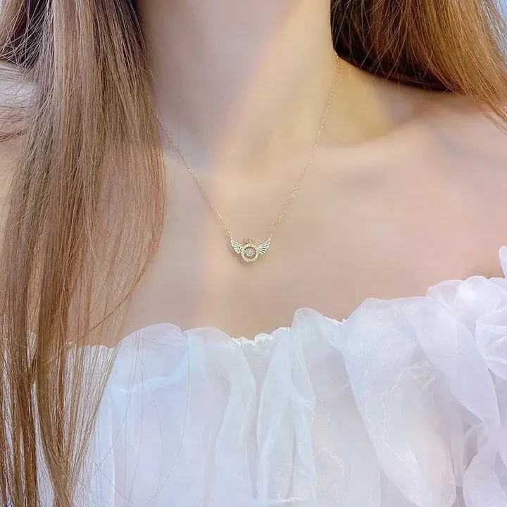 Angel Wing Halo Necklace – Gold & Diamond Elegance